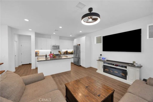511 Sparrowhawk Way, Rancho Mission Viejo, CA 92694