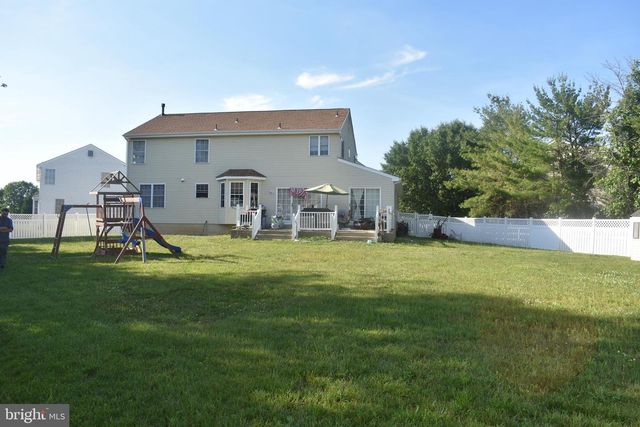 9 CRYSTAL CT, Sicklerville, NJ 08081