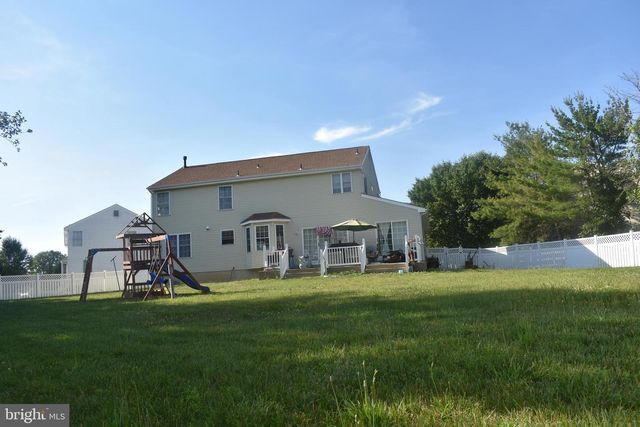 9 CRYSTAL CT, Sicklerville, NJ 08081