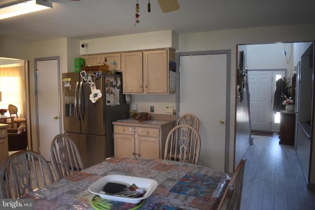 9 CRYSTAL CT, Sicklerville, NJ 08081