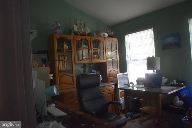 9 CRYSTAL CT, Sicklerville, NJ 08081