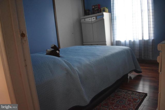 9 CRYSTAL CT, Sicklerville, NJ 08081