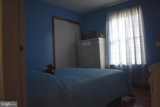 9 CRYSTAL CT, Sicklerville, NJ 08081