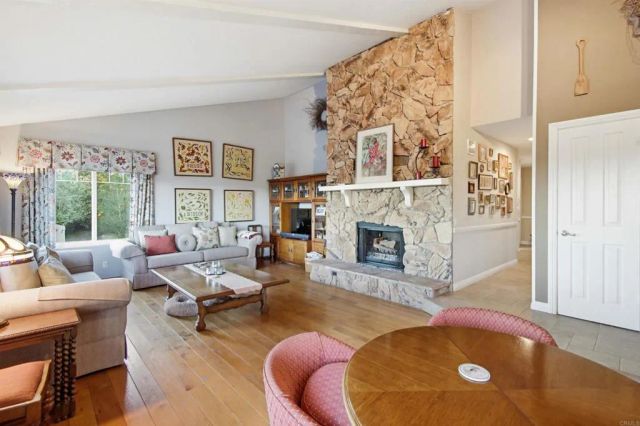 5012 Sleeping Indian Road, Fallbrook, CA 92028