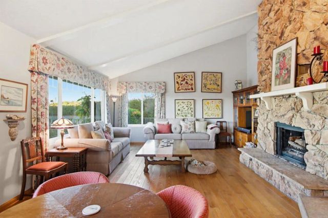 5012 Sleeping Indian Road, Fallbrook, CA 92028