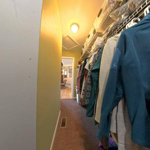 1028 Pin Oak Drive, Frankfort, KY 40601