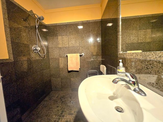 1028 Pin Oak Drive, Frankfort, KY 40601