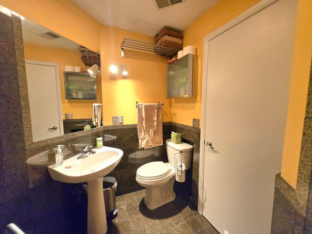 1028 Pin Oak Drive, Frankfort, KY 40601