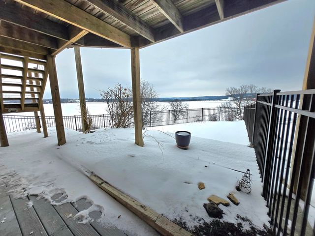 1028 Pin Oak Drive, Frankfort, KY 40601