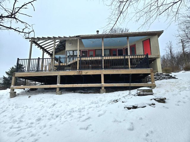 1028 Pin Oak Drive, Frankfort, KY 40601