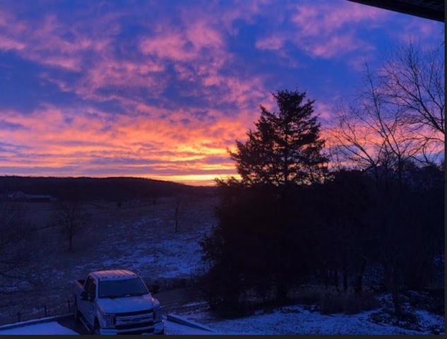 1028 Pin Oak Drive, Frankfort, KY 40601