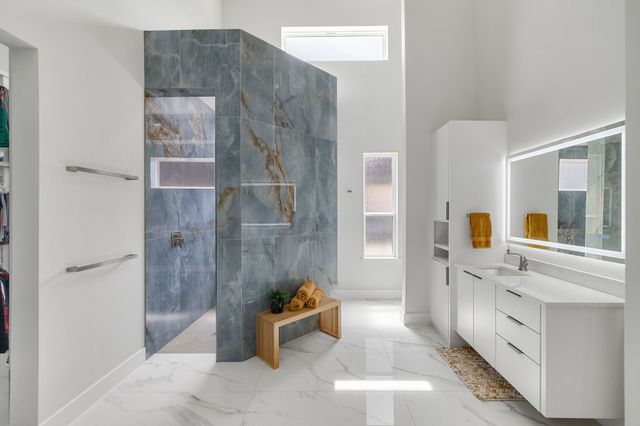 313 Ryker Lane, Gunter, TX 75058