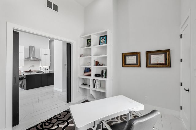 313 Ryker Lane, Gunter, TX 75058