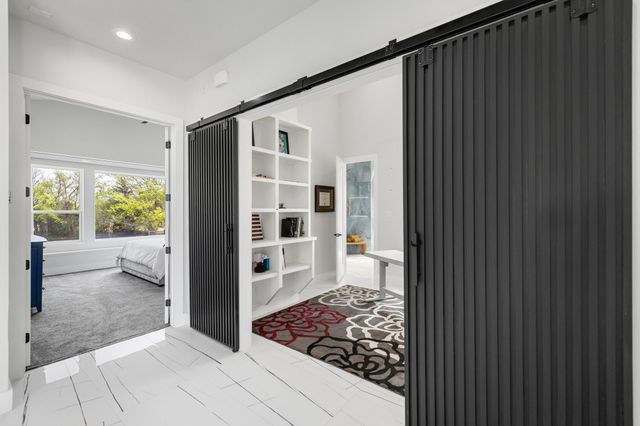 313 Ryker Lane, Gunter, TX 75058