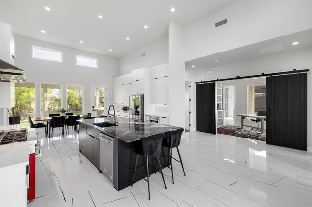 313 Ryker Lane, Gunter, TX 75058