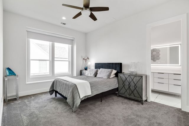 313 Ryker Lane, Gunter, TX 75058