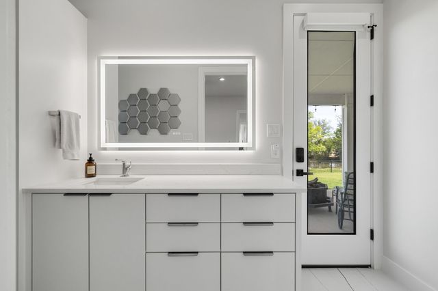 313 Ryker Lane, Gunter, TX 75058