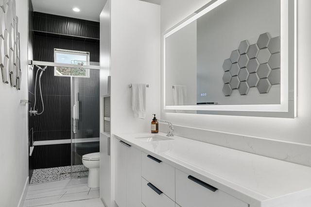 313 Ryker Lane, Gunter, TX 75058