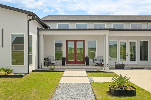 313 Ryker Lane, Gunter, TX 75058