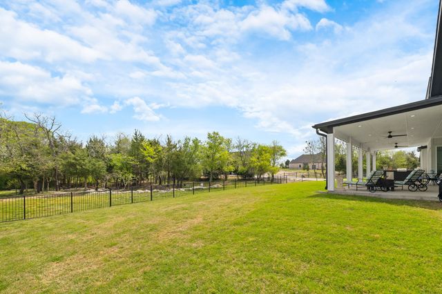 313 Ryker Lane, Gunter, TX 75058