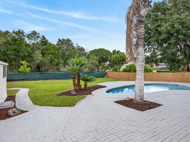 308 S SHADOW BAY DRIVE, Orlando, FL 32825