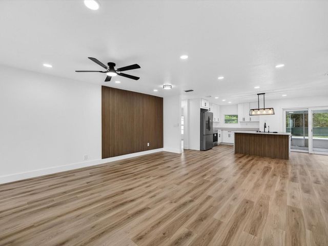 308 S SHADOW BAY DRIVE, Orlando, FL 32825