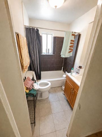 1709 Walter Street SE, Albuquerque, NM 87102