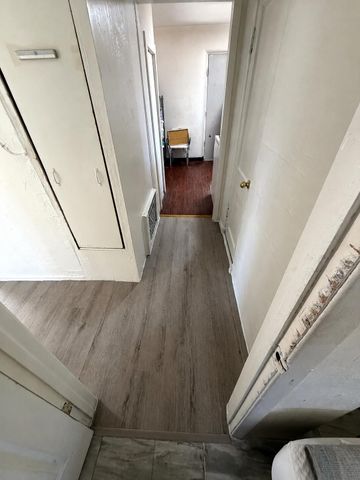 1709 Walter Street SE, Albuquerque, NM 87102