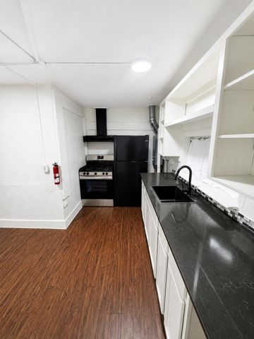 1709 Walter Street SE, Albuquerque, NM 87102