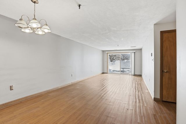 45 Christopher Dr 106, Methuen, MA 01844