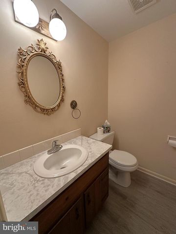 2004 EVERGREEN DR, Perkasie, PA 18944