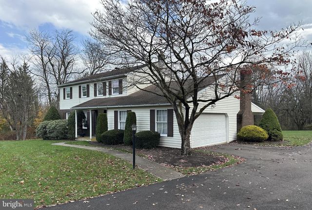 2004 EVERGREEN DR, Perkasie, PA 18944