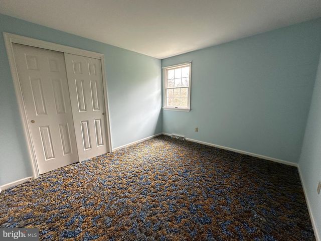 2004 EVERGREEN DR, Perkasie, PA 18944