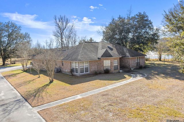 8110 Main St, Zachary, LA 70791