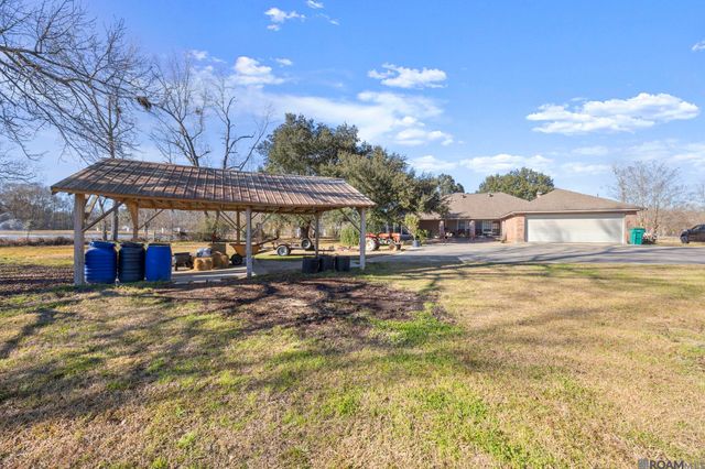 8110 Main St, Zachary, LA 70791