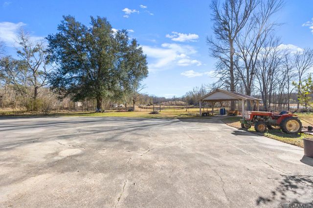 8110 Main St, Zachary, LA 70791