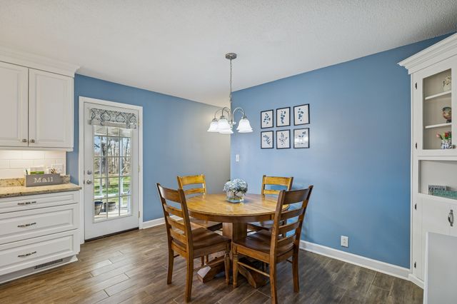 206 Central Ave, Chapel Hill, TN 37034