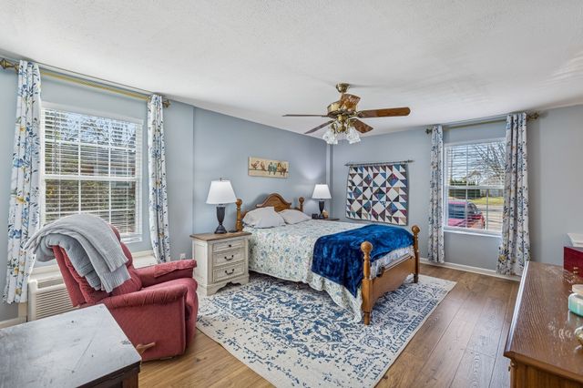 206 Central Ave, Chapel Hill, TN 37034