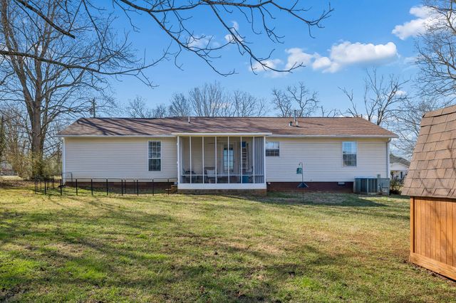 206 Central Ave, Chapel Hill, TN 37034