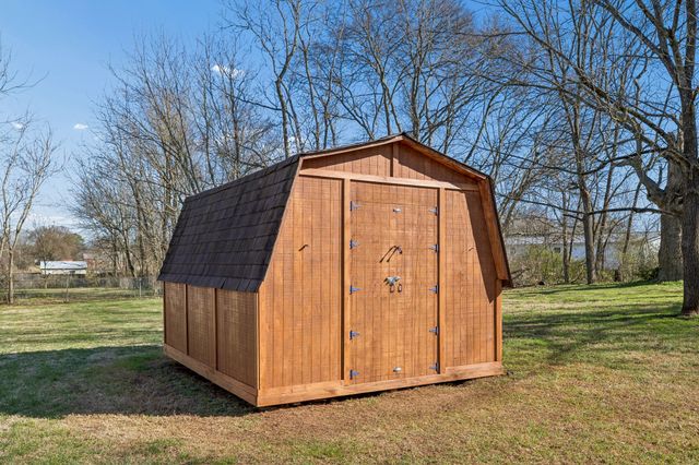 206 Central Ave, Chapel Hill, TN 37034