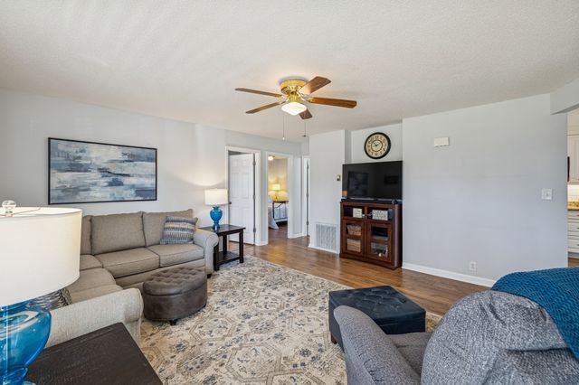 206 Central Ave, Chapel Hill, TN 37034