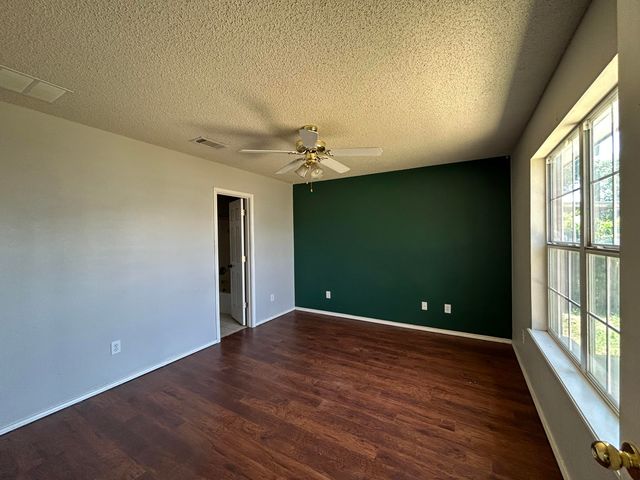 1440 77th Street, Lubbock, TX 79423