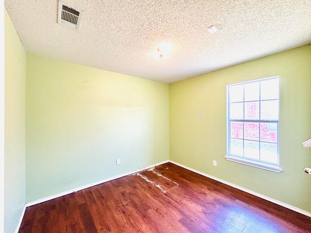 1440 77th Street, Lubbock, TX 79423