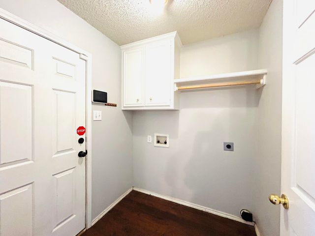 1440 77th Street, Lubbock, TX 79423