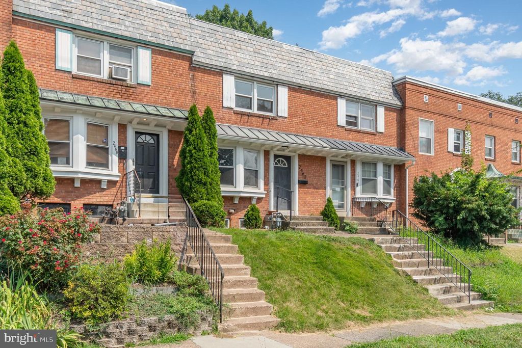 2462 BROOKWOOD ST, Harrisburg, PA 17104