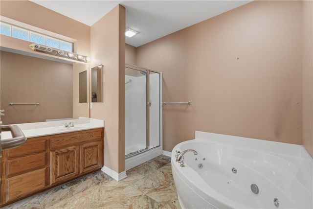 6 Grimsay Drive, Bella Vista, AR 72715