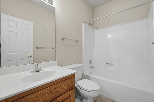 6 Grimsay Drive, Bella Vista, AR 72715