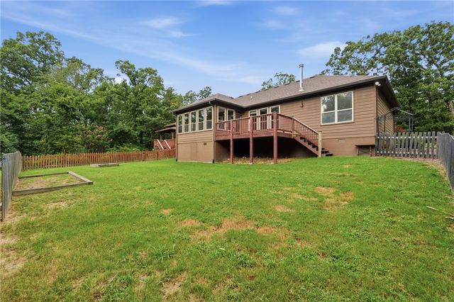 6 Grimsay Drive, Bella Vista, AR 72715