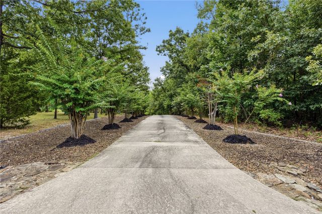 6 Grimsay Drive, Bella Vista, AR 72715
