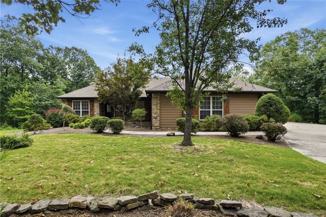 6 Grimsay Drive, Bella Vista, AR 72715